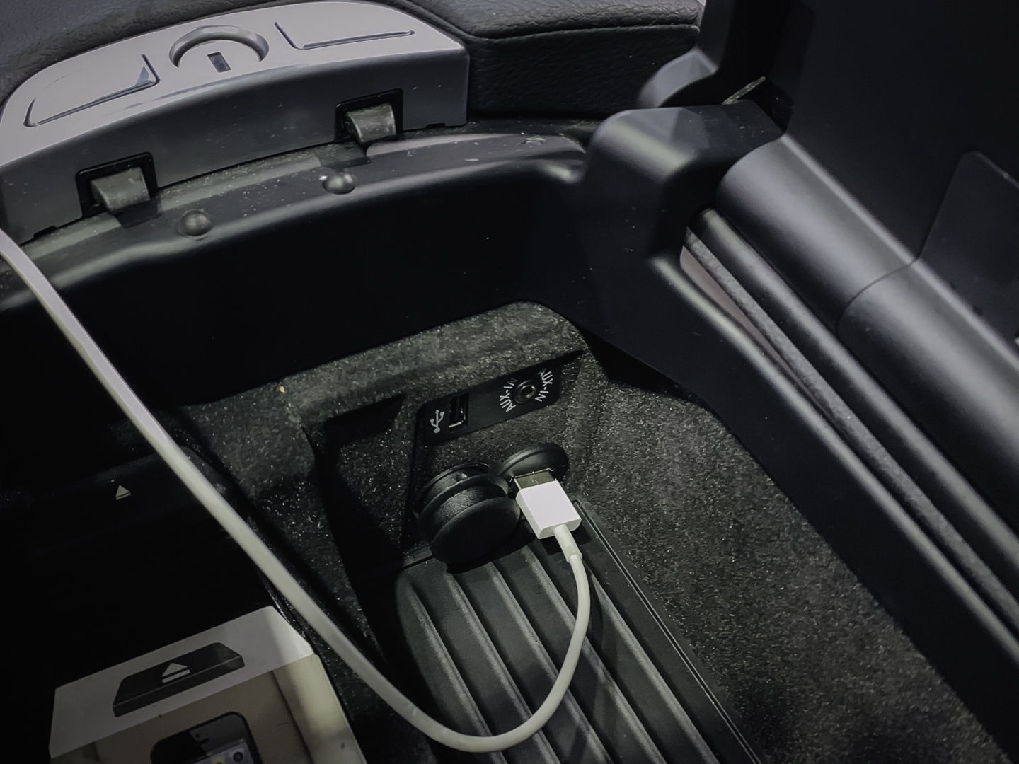 Apple Carplay,USB port for 2016 BMW6 F12 "SCB-NBT"