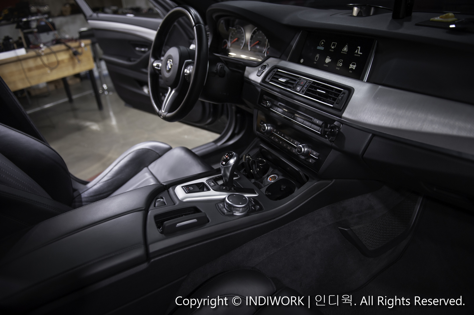 Apple Carplay for 2016 BMW M5 F10 "SCB-NBT"