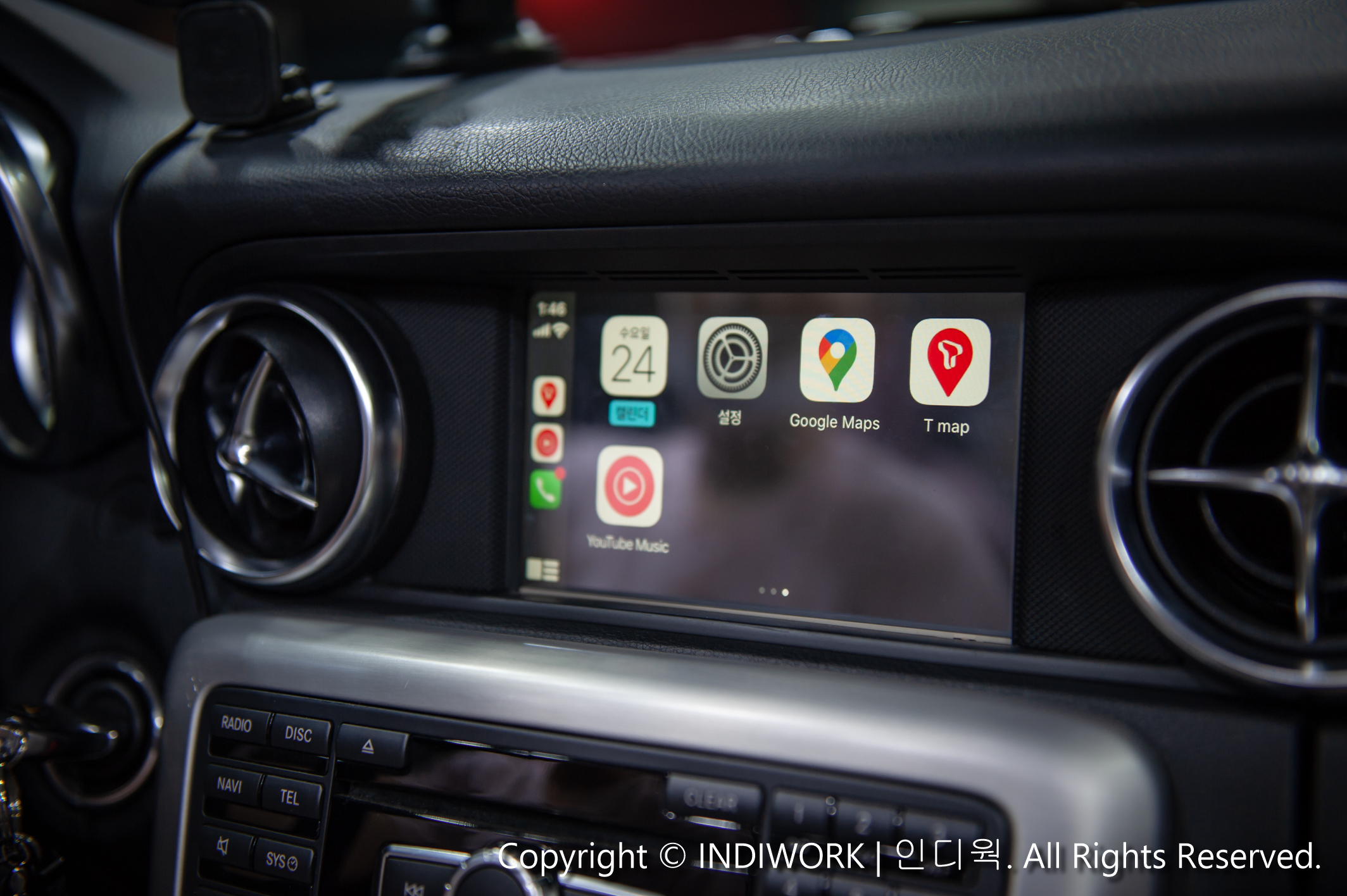 Apple CarPlay for Mercedes 2012 SLK-Class R172 "SCB-NTG4.5"