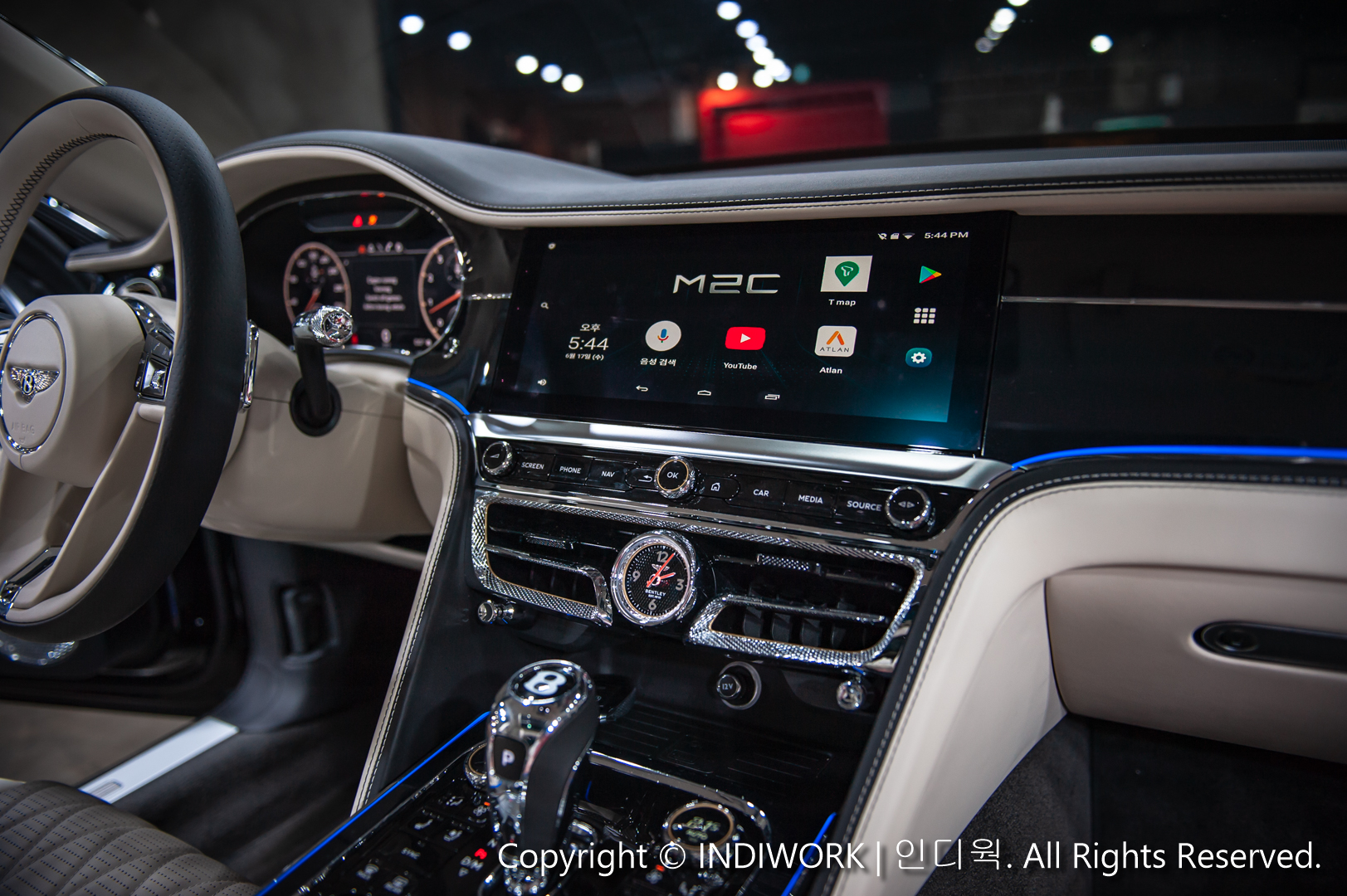 Android CAR PC for 2020 Bentley Flying Spur "M2C-200"