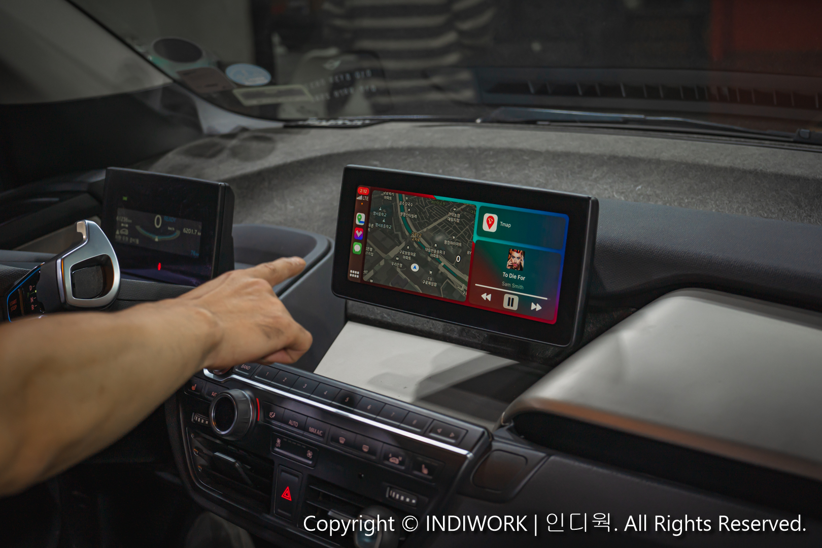 Apple Carplay for 2015 BMW i3 "SCB-NBT"