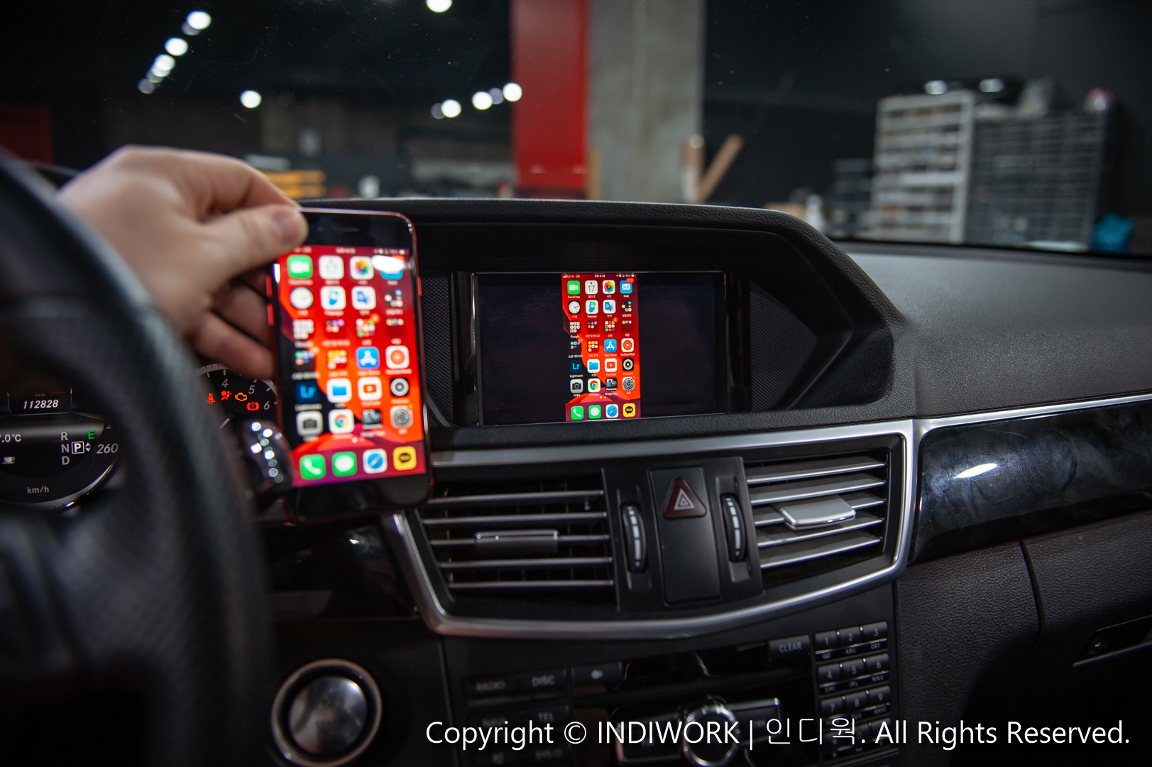 Apple CarPlay smartphone mirroring for 2013 Mercedes E-Class E350 W212 "SCB-NTG4.5"