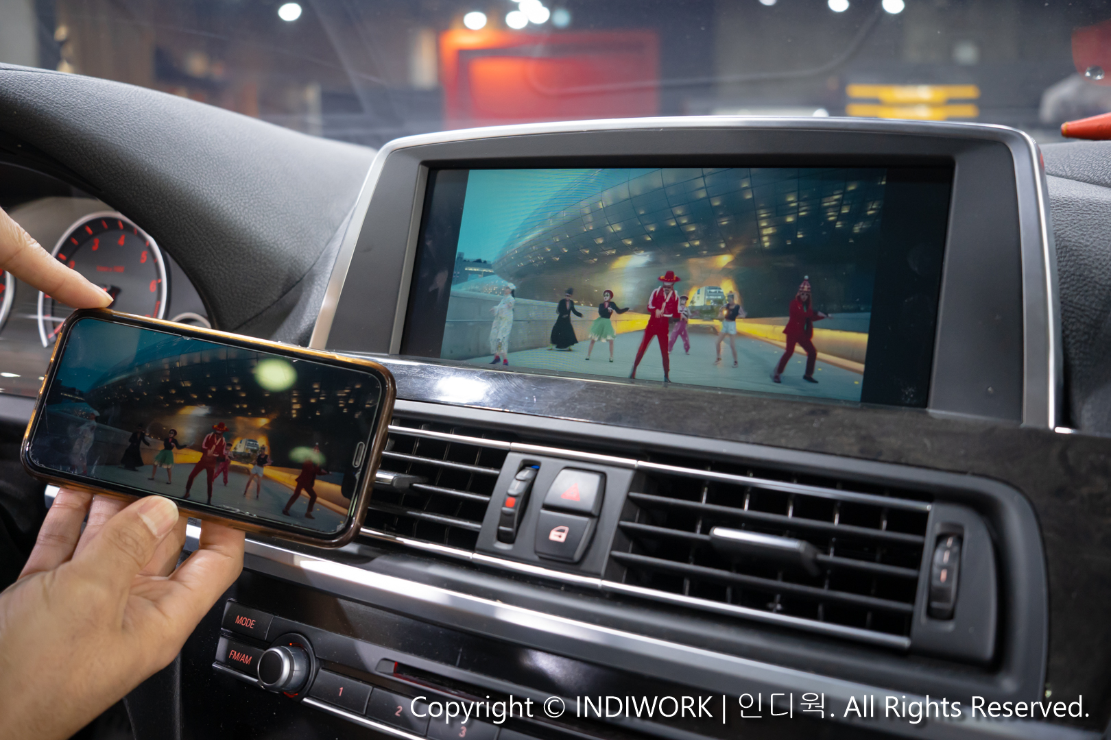 Apple Carplay smartphone mirroring for 2012 BMW 6series F13 "SCB-CIC"