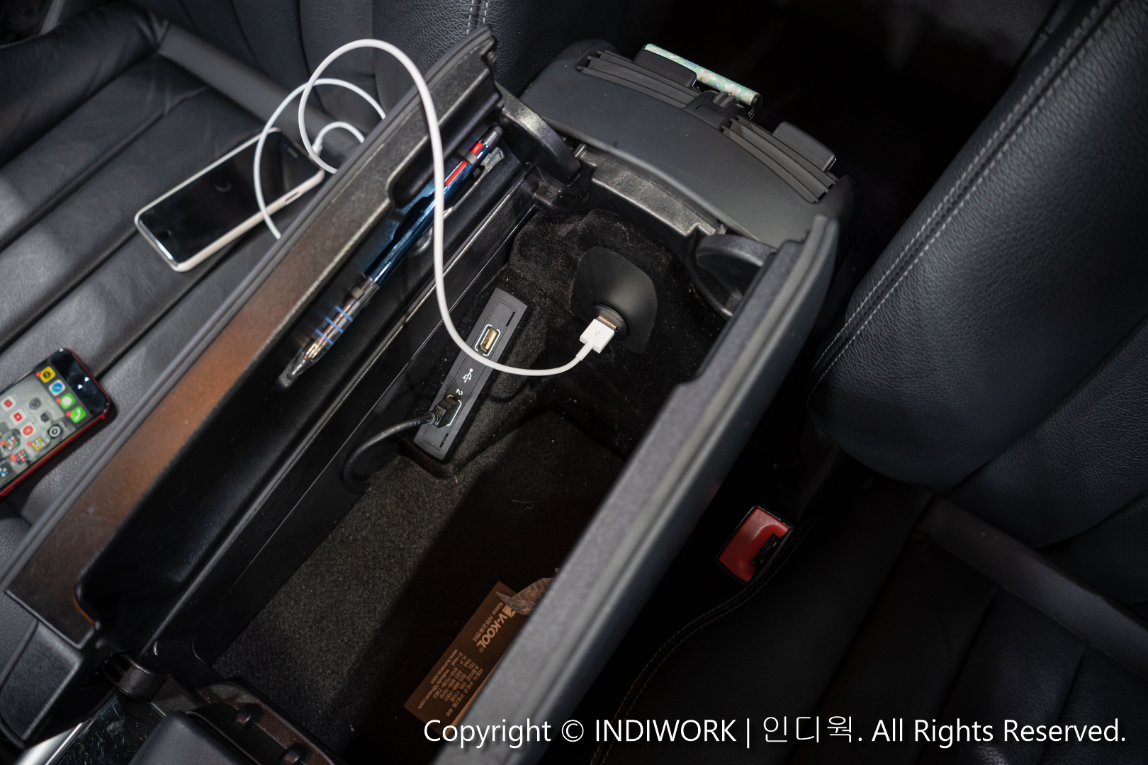 Apple CarPlay USB port for 2016 Mercedes E-Class E250 W212 "SCB-NTG5"