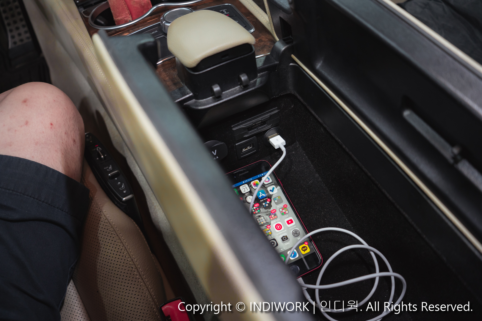 Retrofit Apple CarPlay USB port for 2015 Mercedes CLS-Class 550 W218 "SCB-NTG4.5"