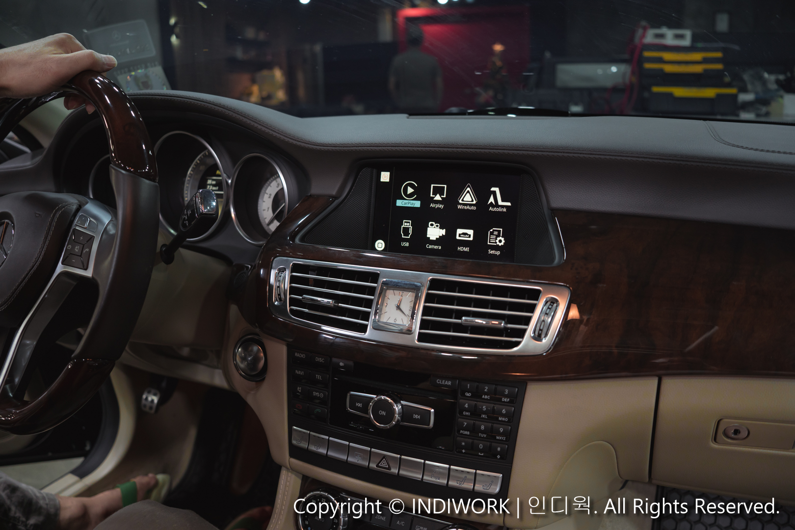 Retrofit Apple CarPlay for 2015 Mercedes CLS-Class 550 W218 "SCB-NTG4.5"