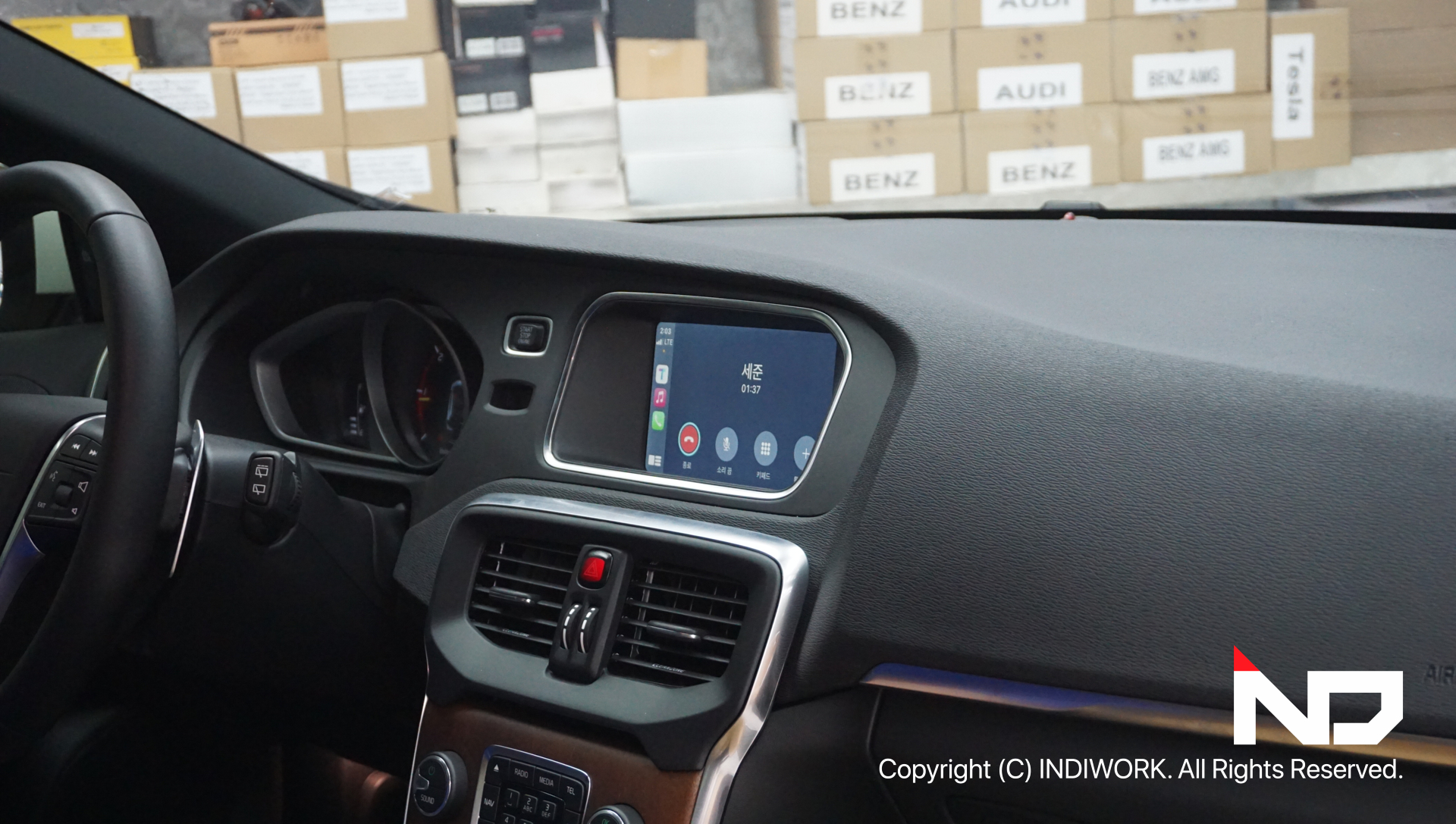 Apple Carplay for 2015 Volvo V40 "SCB-V-Sensus"